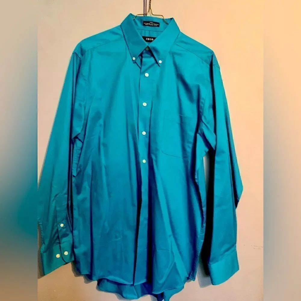 Izod men’s shirt